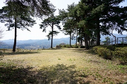 頂上の八幡山夕陽ヶ丘公園