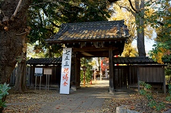 等々力不動尊山門